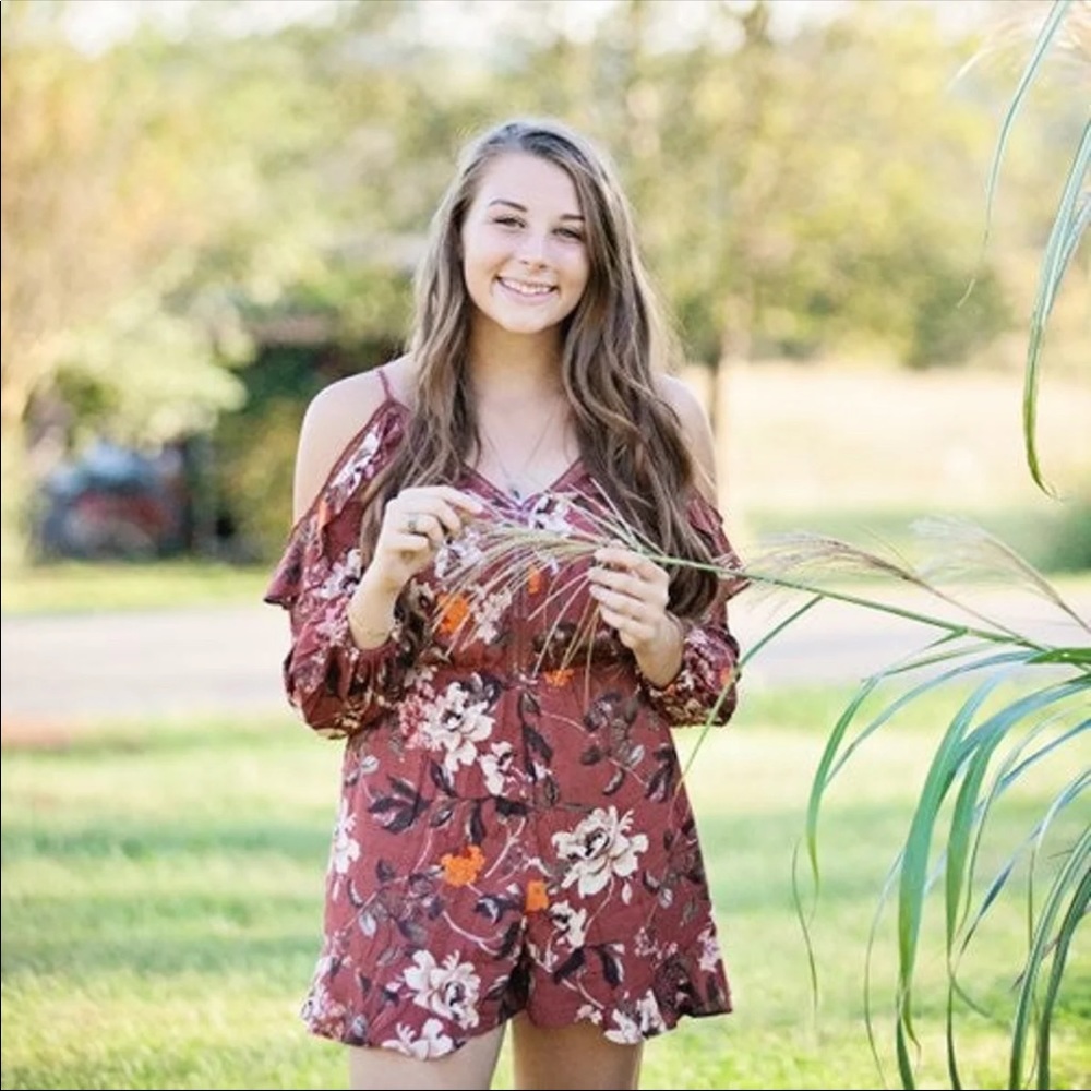 Romper - Picture 2 of 2